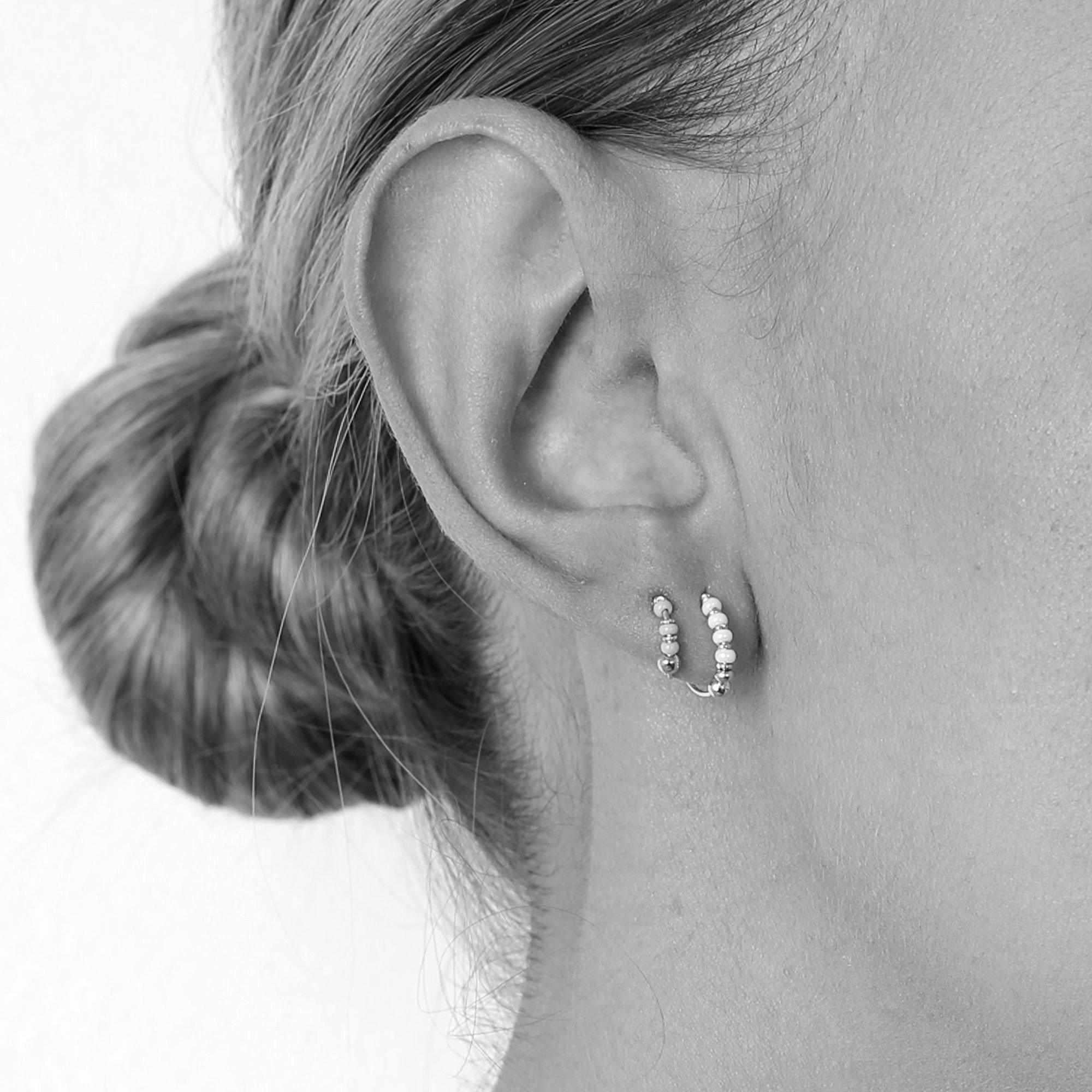 Lily silver large sleeper earring - Image 5