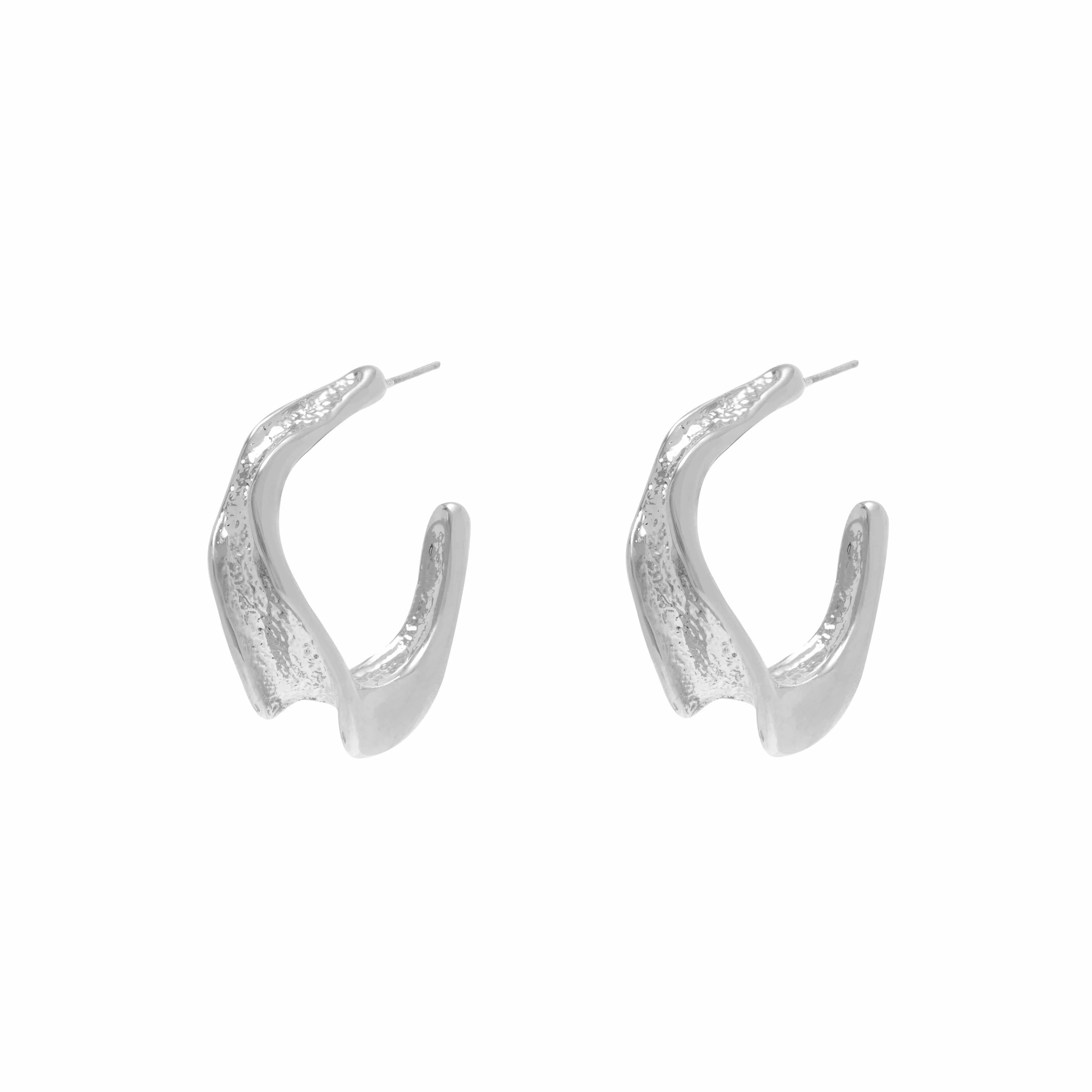 Zeila twist hoop earrings - Image 3